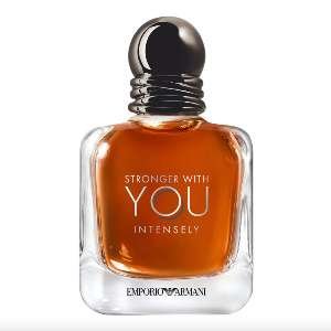 Stronger With You Intensely Armani, un parfum masculin intense et irrésistible.