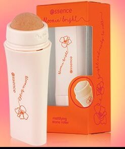ROLLER MATIFIANT EN PIERRE BLOOMIN BRIGHT ESSENCE 01